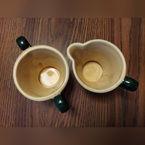 Homestead Provincial creamer and sugar set by METLOX - POPPYTRAIL - Picture 4 of 9